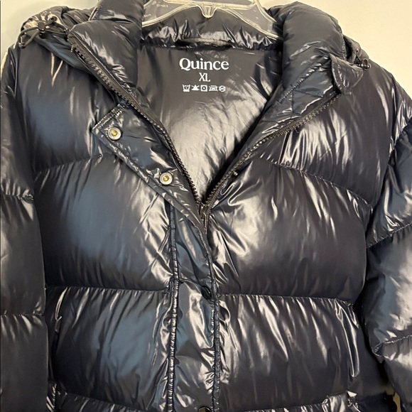 Quince XL Shiny Black Puffer Jacket - Picture 7 of 8